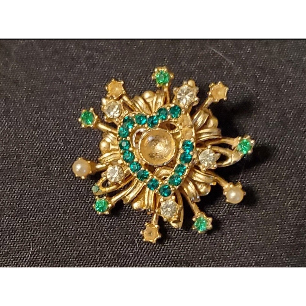 Vintage 1950s Gold Green Rhinestone Heart Pin Brooch - Picture 2 of 6